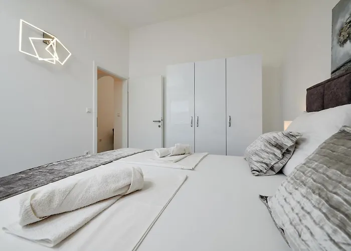 Fratelli * Τρογκίρ